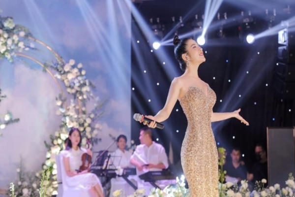 Bảng Giá Thuê Ca Sĩ Hát Đám Cưới Nhiều Gói Lựa Chọn
