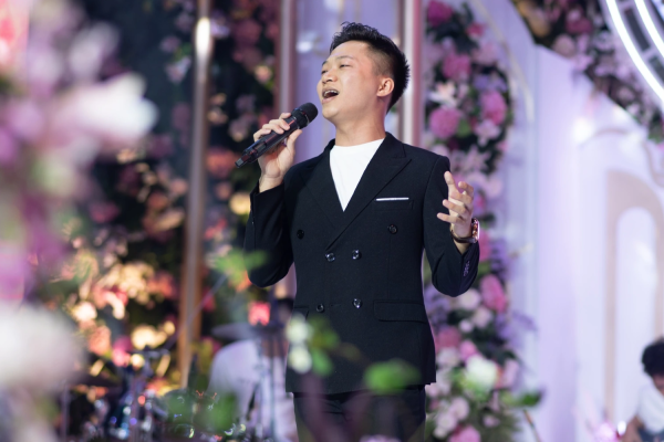 Giá Thuê Ca Sĩ Chuyên Nghiệp Cho Chương Trình Lớn