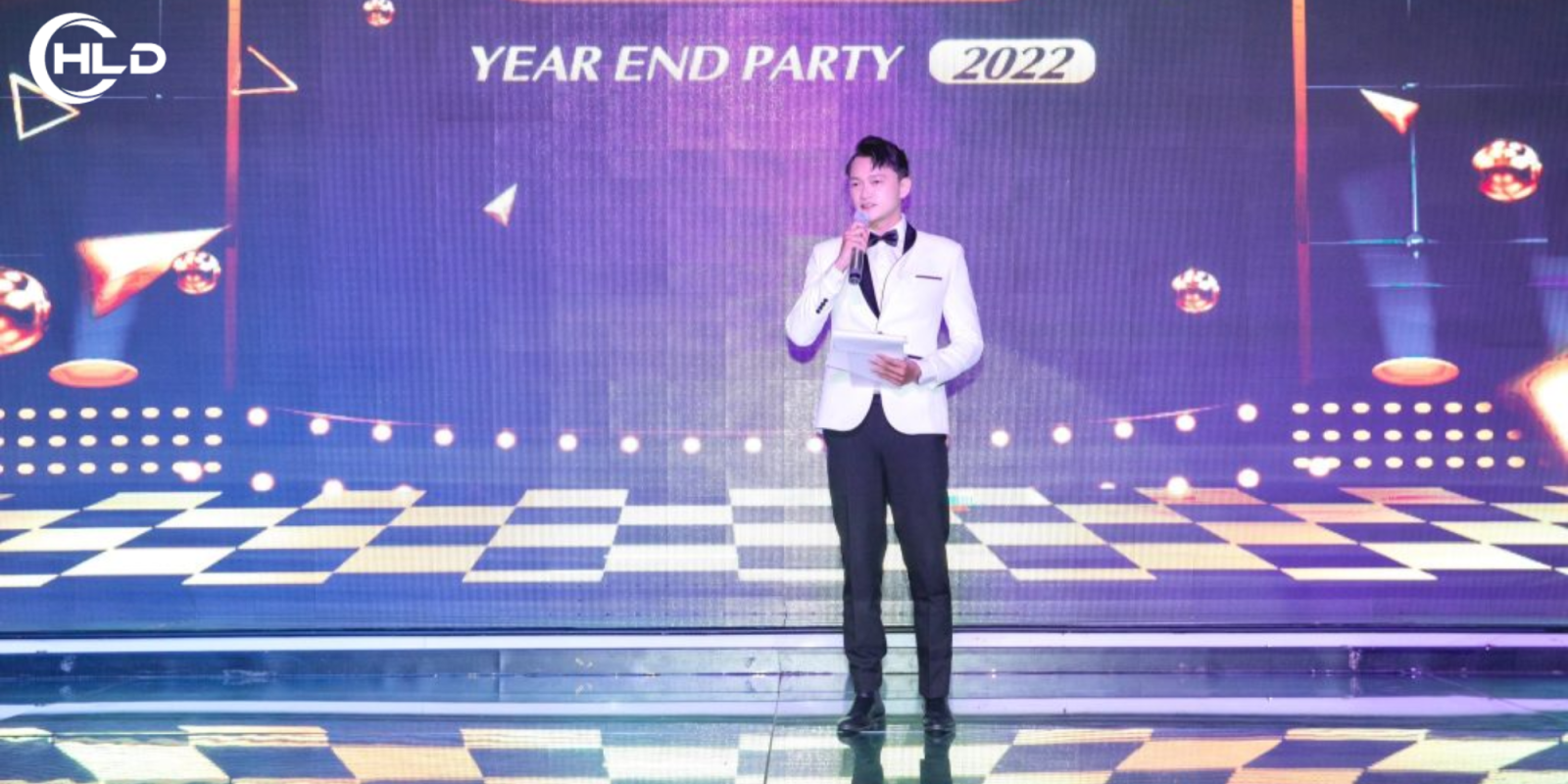 Cho Thuê MC Tiệc Tất Niên Tạo Không Khí Sôi Động