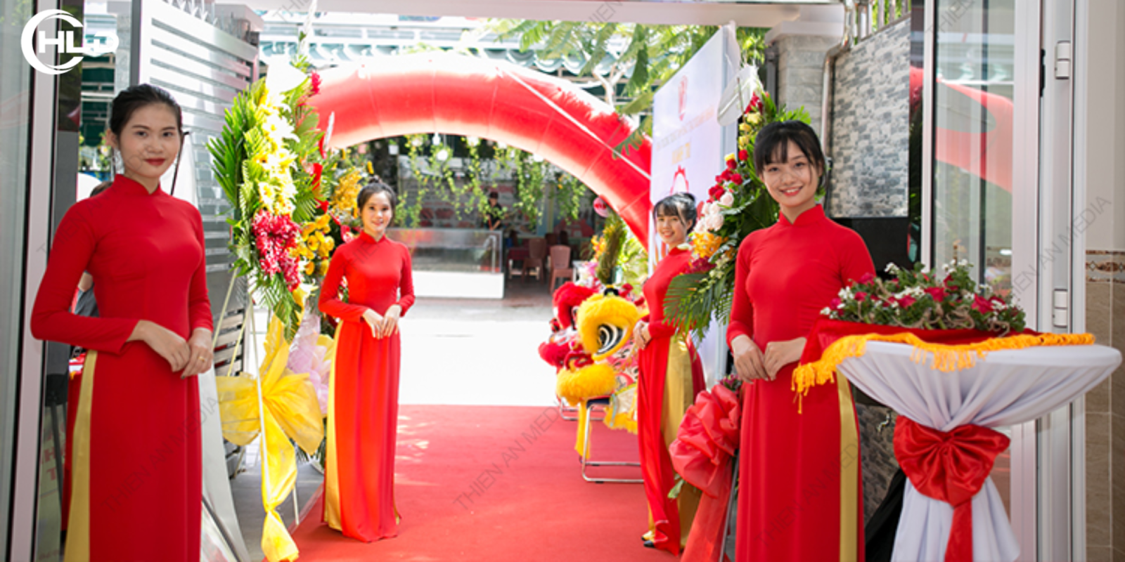 Cho Thuê PG Sự Kiện Cho Hội Nghị Khai Trương