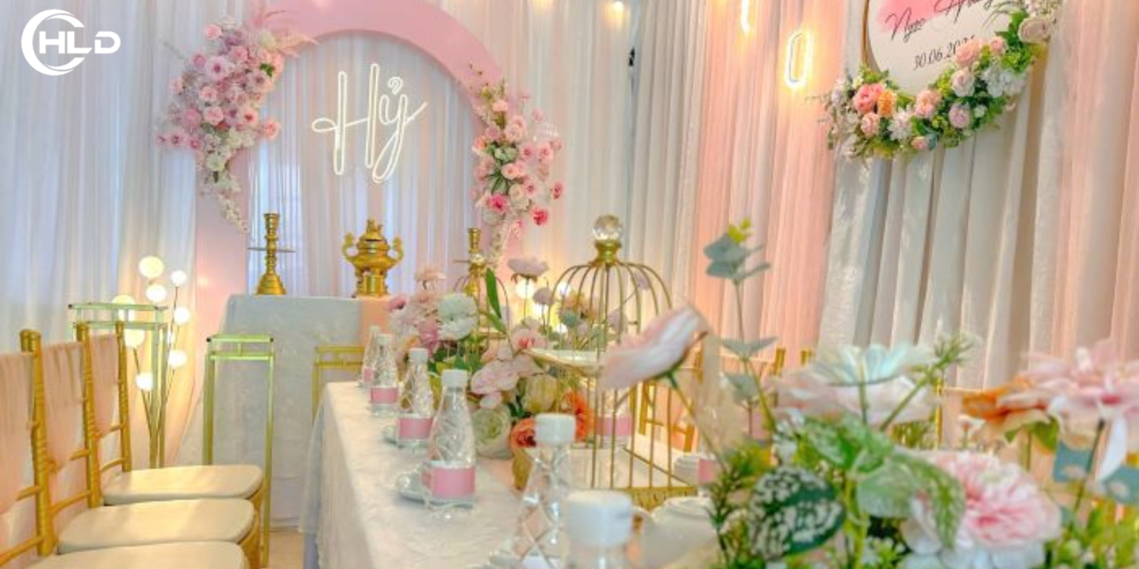 Hoa trang trí đám cưới cao cấp tone pastel sang trọng tinh tế từng chi tiết