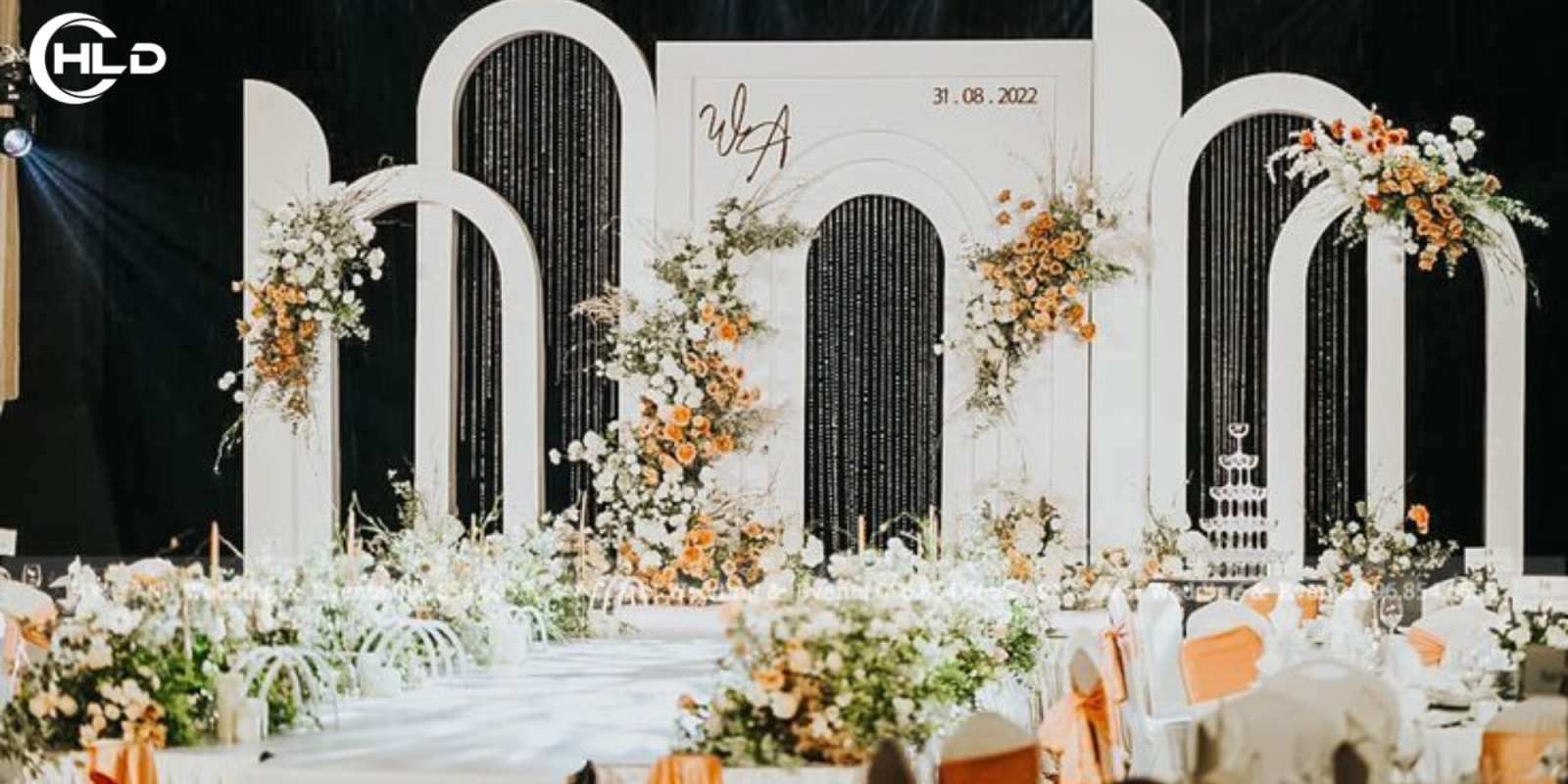 Decor sân khấu đám cưới chuyên nghiệp tạo không gian chụp hình cực cuốn