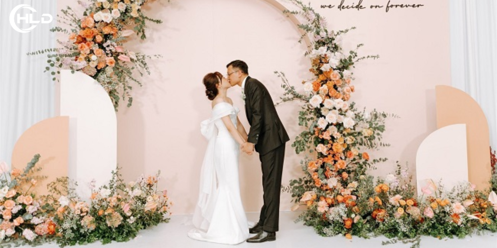 Thi Công Backdrop Cưới Thiết Kế Trang Trí Lễ Cưới Ấn Tượng