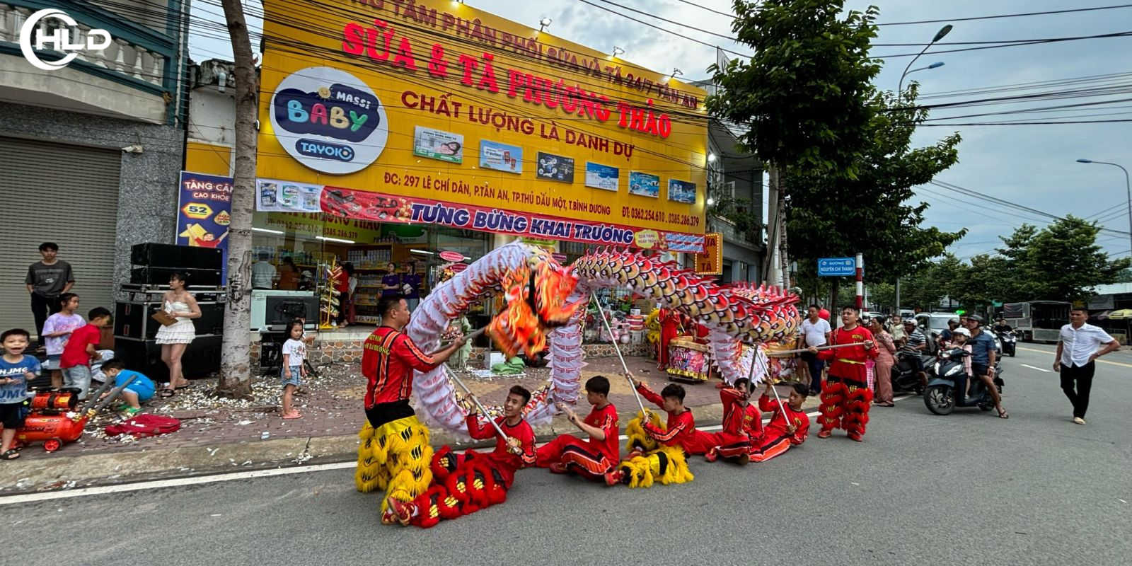 Giá Dịch Vụ Múa Lân Tam Bình